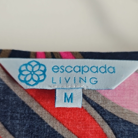 Escapada Red and Pink Abstract Blouse - Picture 2 of 3